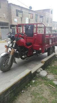 Vendo Motocarguera Zonghshen Motor 250cc