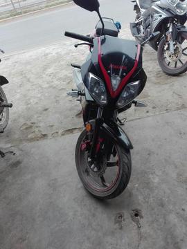 Vendo Moto 200