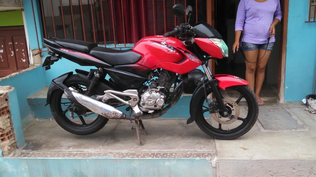 Moto Pulsar 135