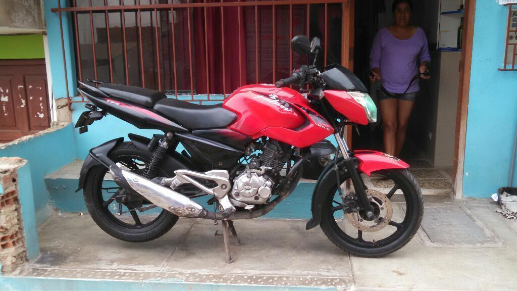 Moto Pulsar 135