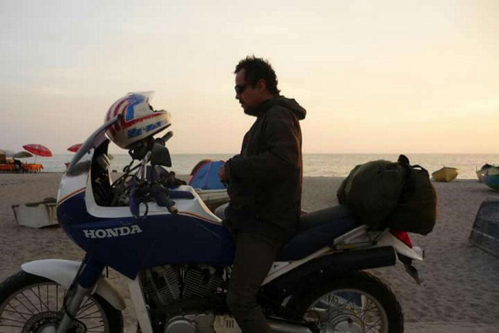 Vendo Moto Honda 750cc Africa T