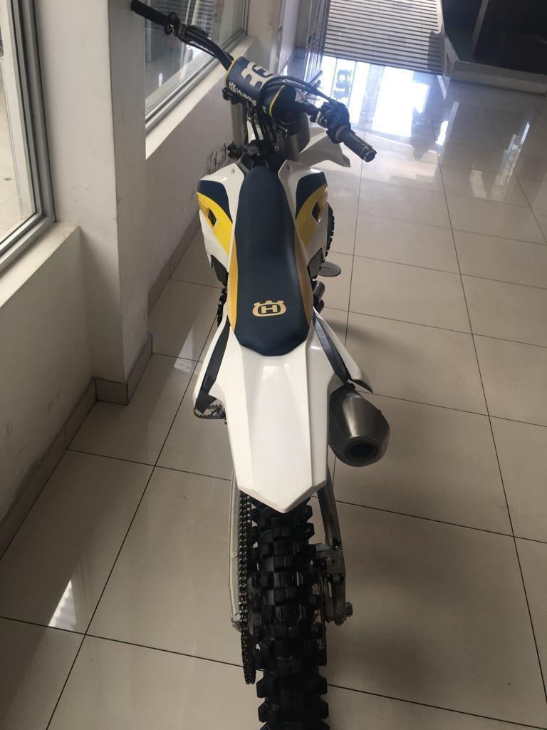 Motocross Husqvarna 250 2015