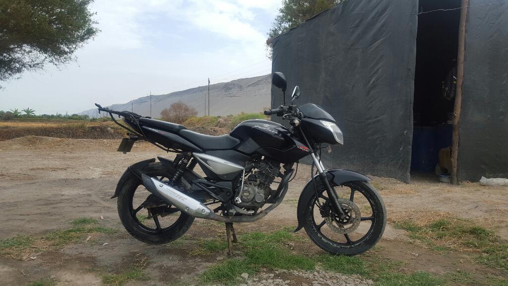 Moto Pulsar 135