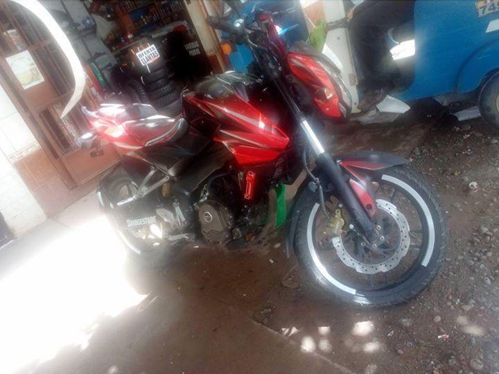 pulsar ns 200 DEL 2014