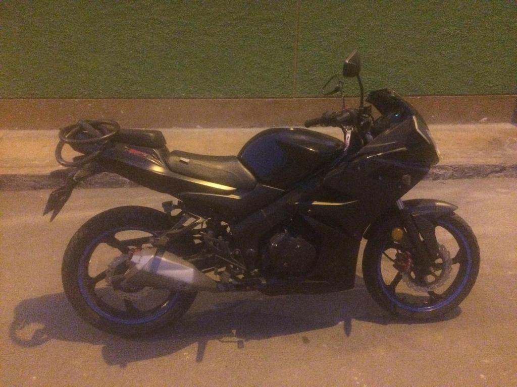 VENDO ITALIKA RT200