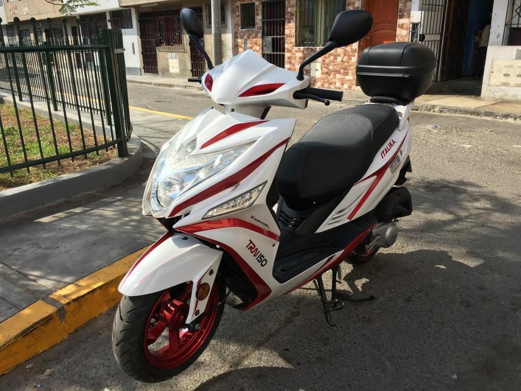 vendo moto scuters italika año 2015 modelo 2016