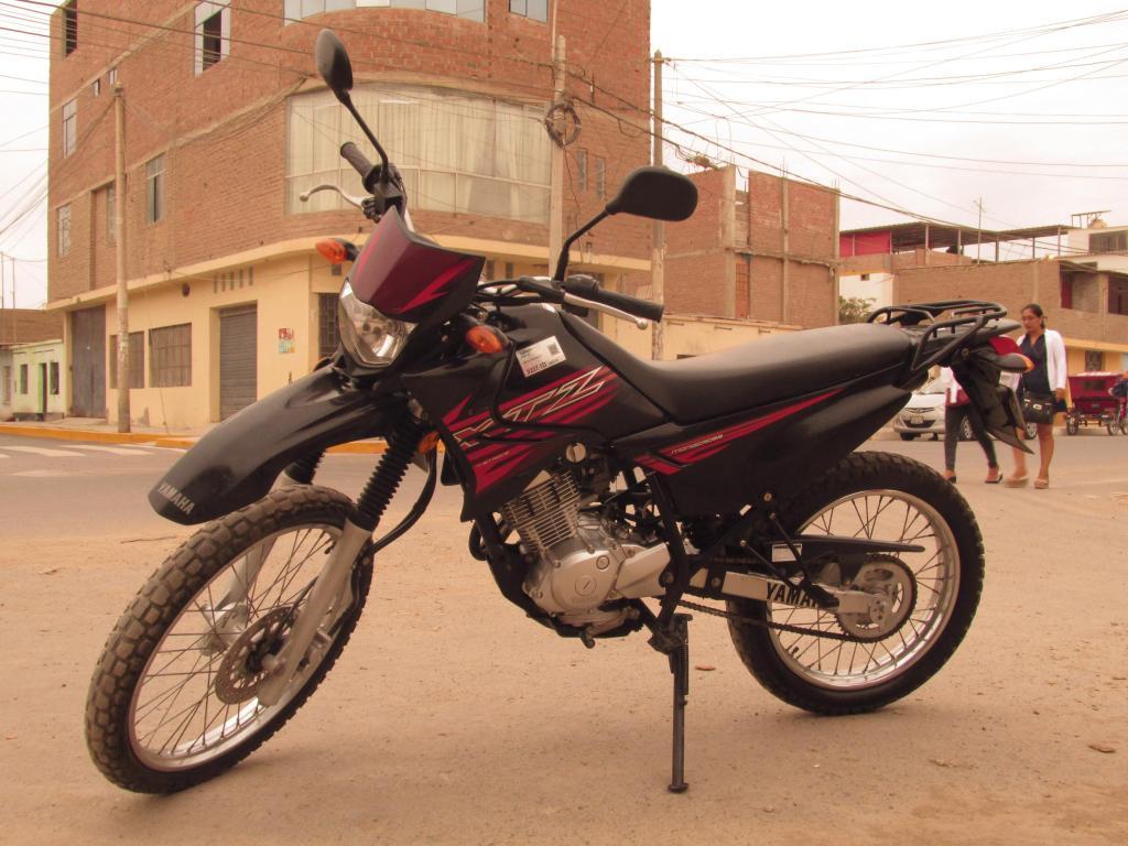 SE VENDE MOTO