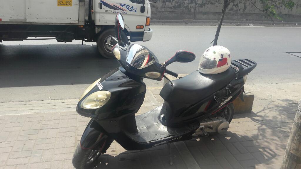 Remato Moto Scooter Rtm 150 con Soat hasta Mayo Mas Casco