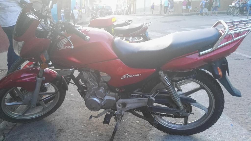 VENDO MOTO LINEAL TARAPOTO