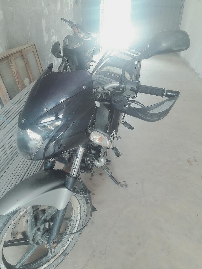 Pulsar 200