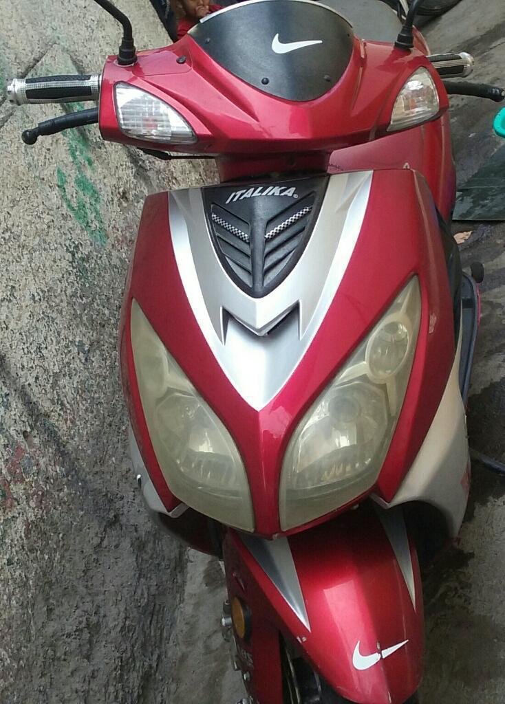 Vendo Mi Moto Escoter Italika 1.200