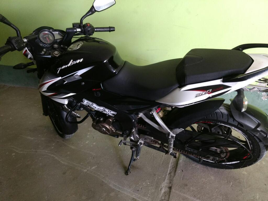 Moto Pulsar Ns 200