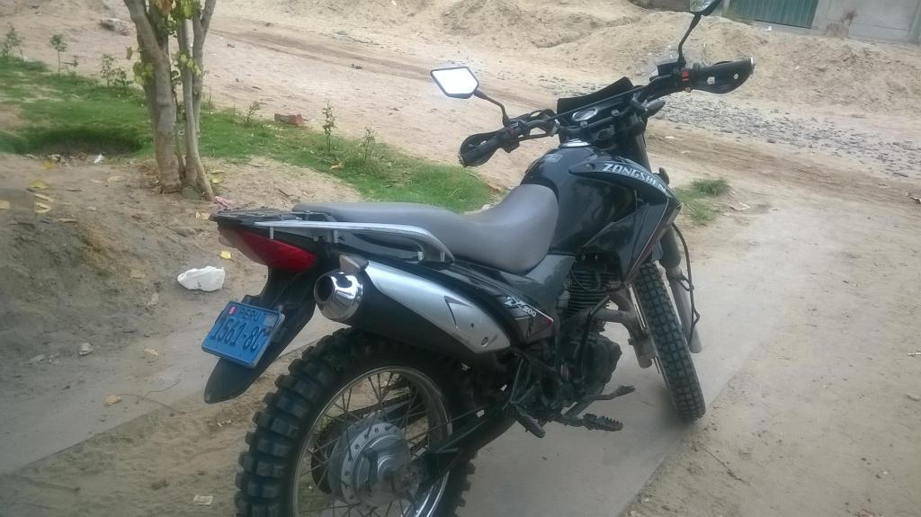 Moto Lineal ZS 200