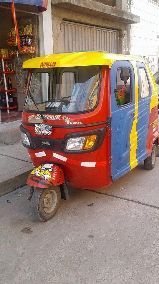 VENDO MOTO TAXI TVS, no torito, tiene poco uso