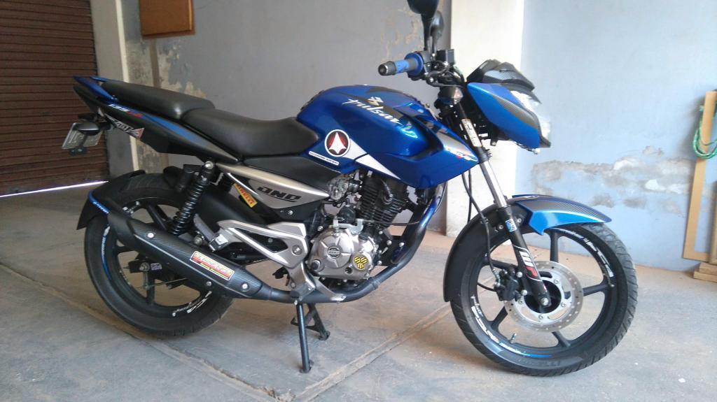 Vendo Pulsar 135 LS en perfecto estado