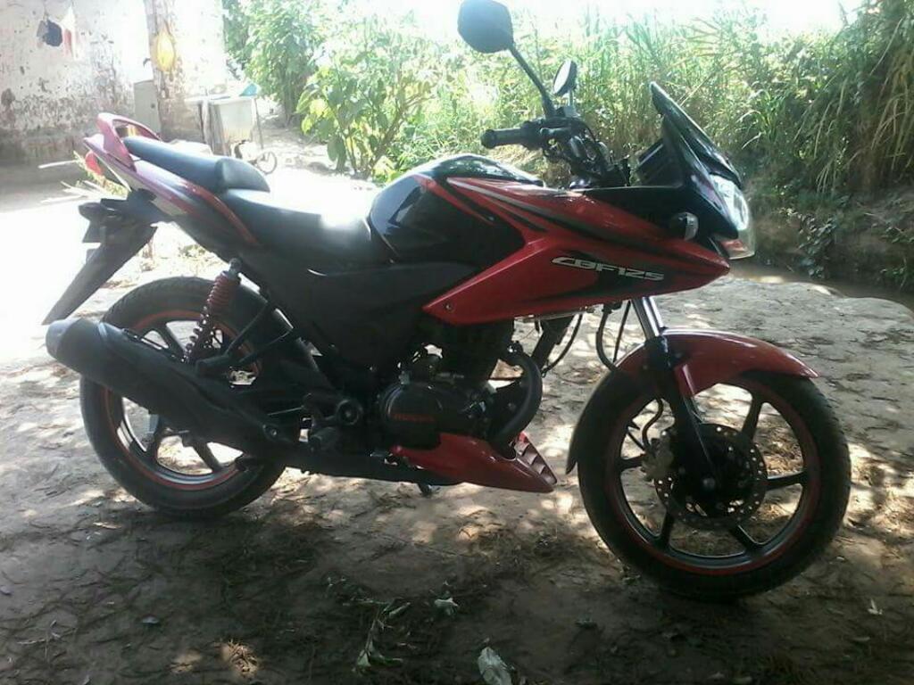 Vendo Cbf 125 Comunicarse por Wassap 952
