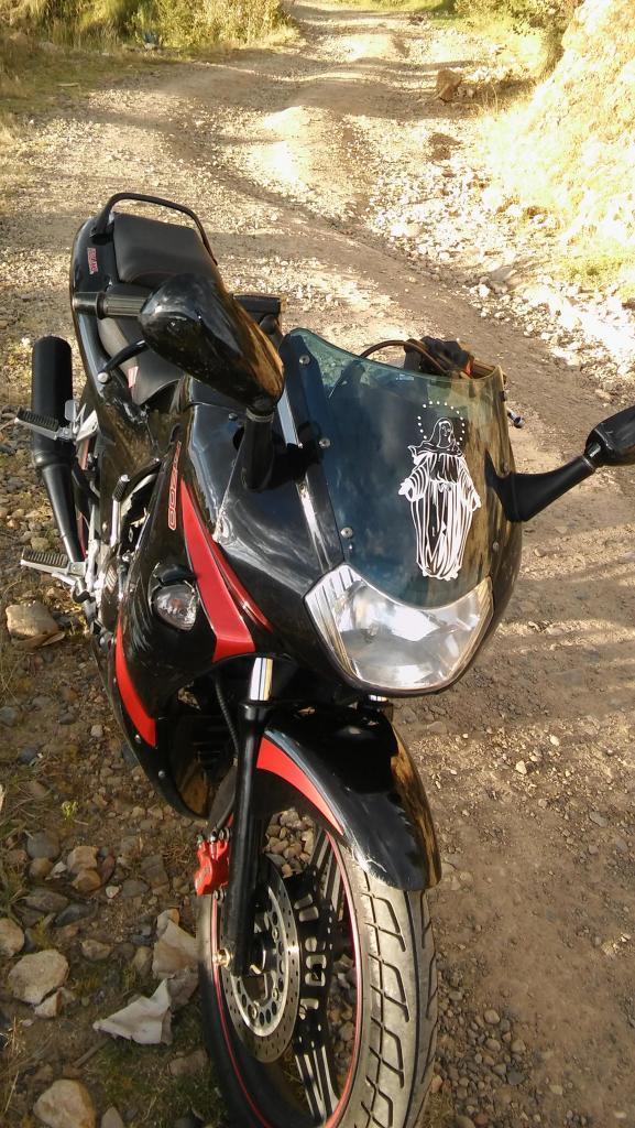 MOTO ITALIKA RT200