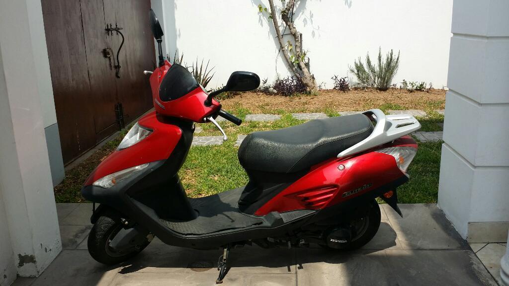 Moto Honda Elite 125