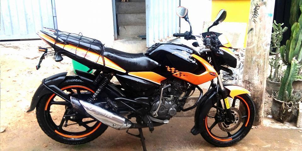 vendo moto pulsar 135