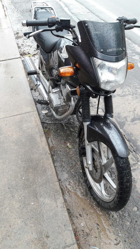 Vendo Moto Storn 125 Bien Conservado con