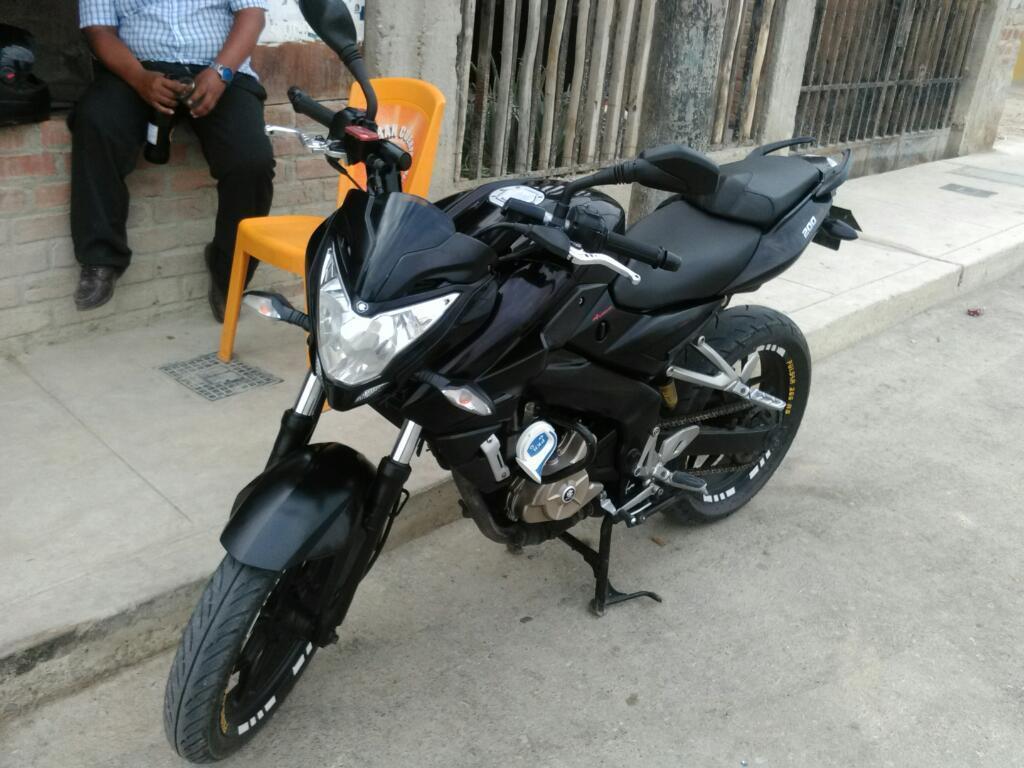 Pulsar Ns 200 en