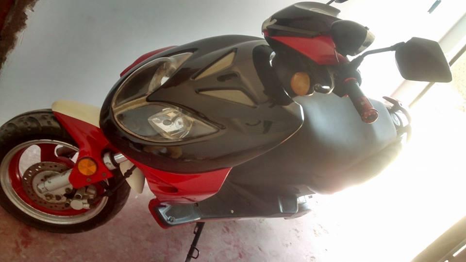 REMATO / Vendo moto Scooter 150. Carga util kg150. potencia 1072