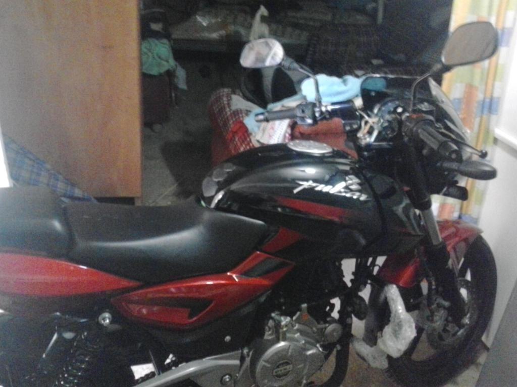moto pulsar 180 nueva rojo con negro