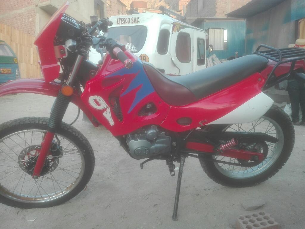 Vendo Moto Lineal Skygo 150