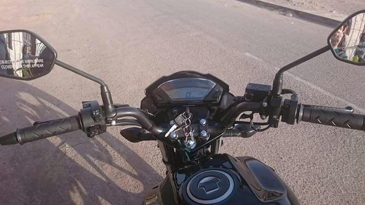 Motocicleta Honda invicta CBF 150