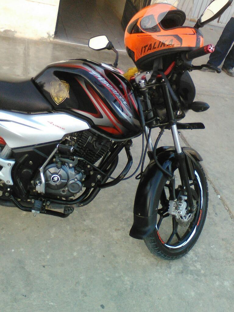 Vendo Moto Discover 125st