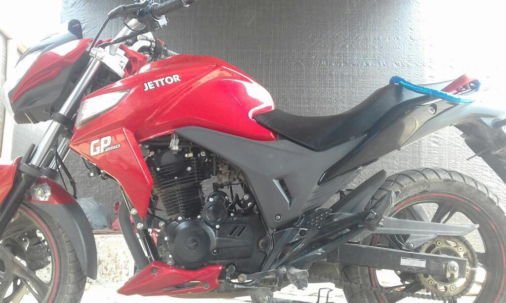 Vendo Una Motho Jettor 5000 Xmptivo de V