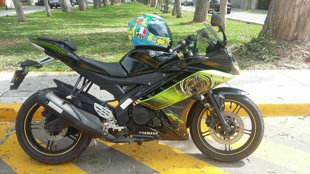 Yamaha R15 Ojos de Diablo Soat Octubre