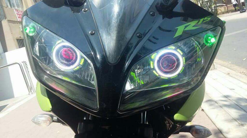 Yamaha R15 Ojos de Diablo Soat Octubre