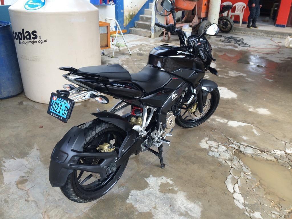 Moto Pulsar 200NS