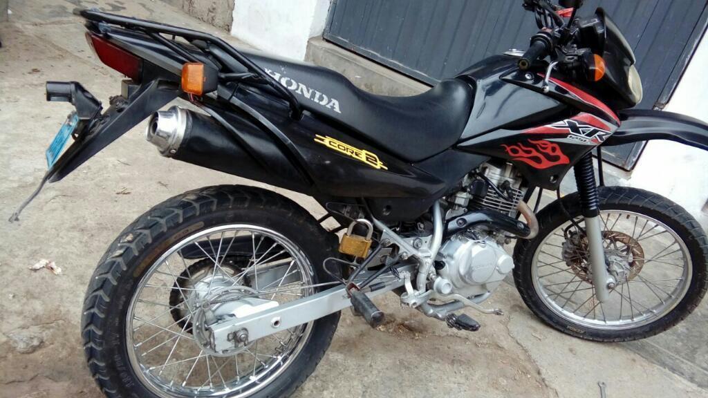 Vendo Mi Moto Linealx Motivo de Viahe