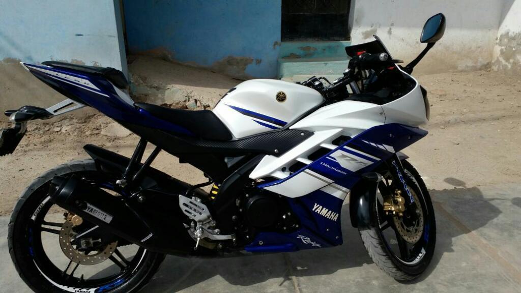 Vendo Moto R15