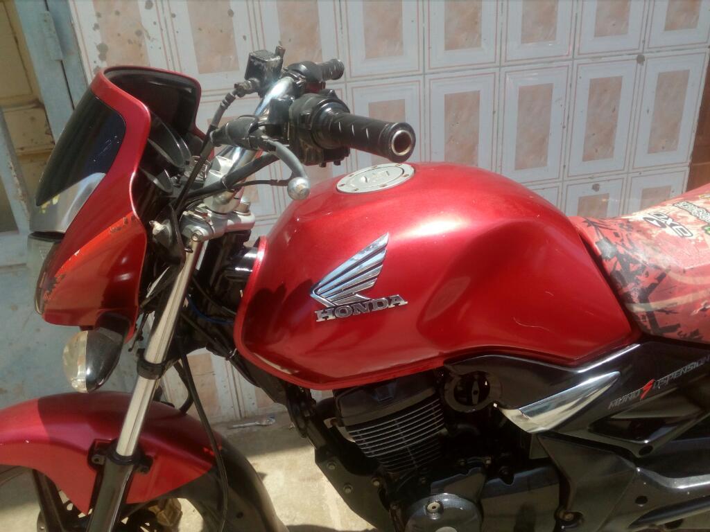 Moto Honda Unicor 150