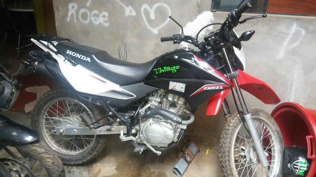 Venta de moto HONDA