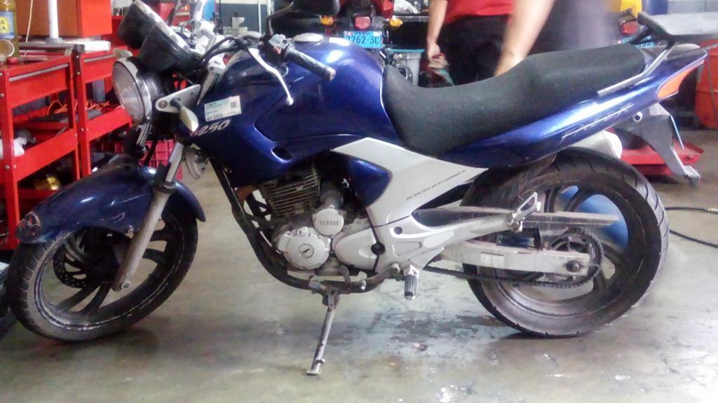 Moto Yamaha fazer ys 250