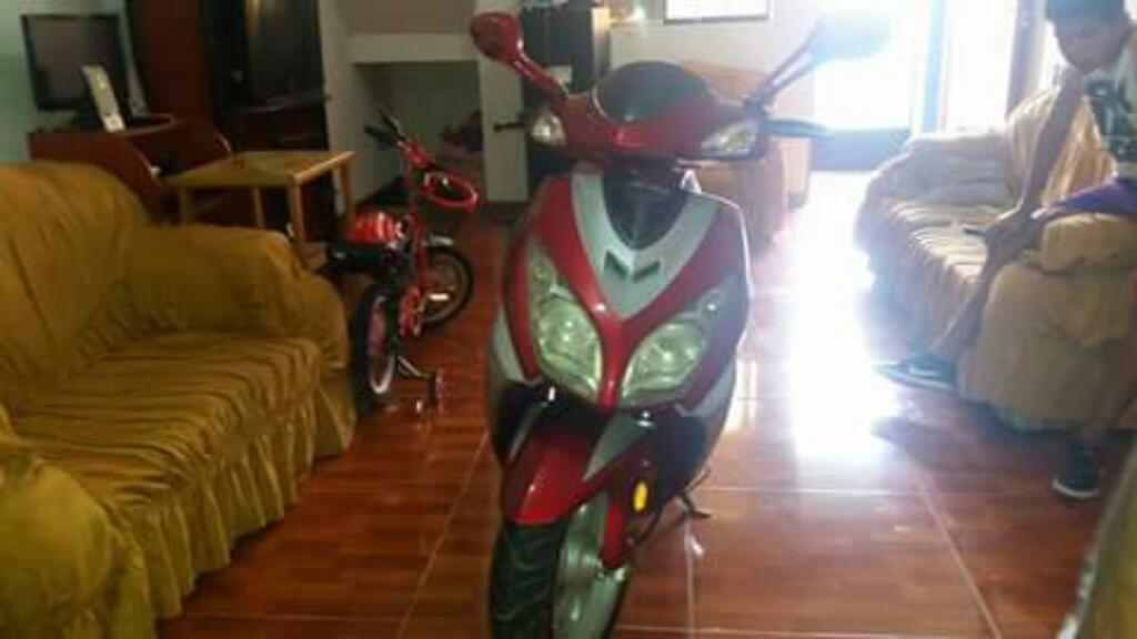 Se Vende Moto Italika con Luces Incluida