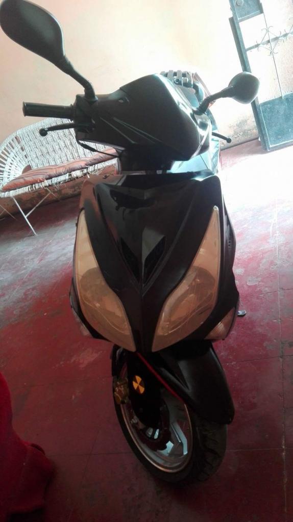 Moto italika motor 175,uso personal, llamar al 945188605