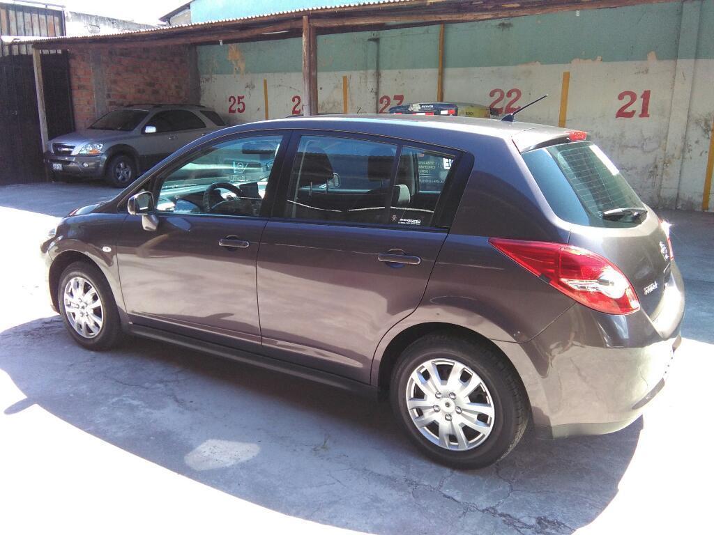 Ocasion Vendo Auto Nissan Tiida de Uso Personal. Bien Conservado