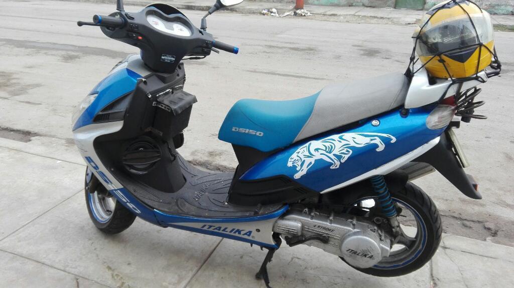 Vendo Una Moto Italika Casi Nuevo Bien C