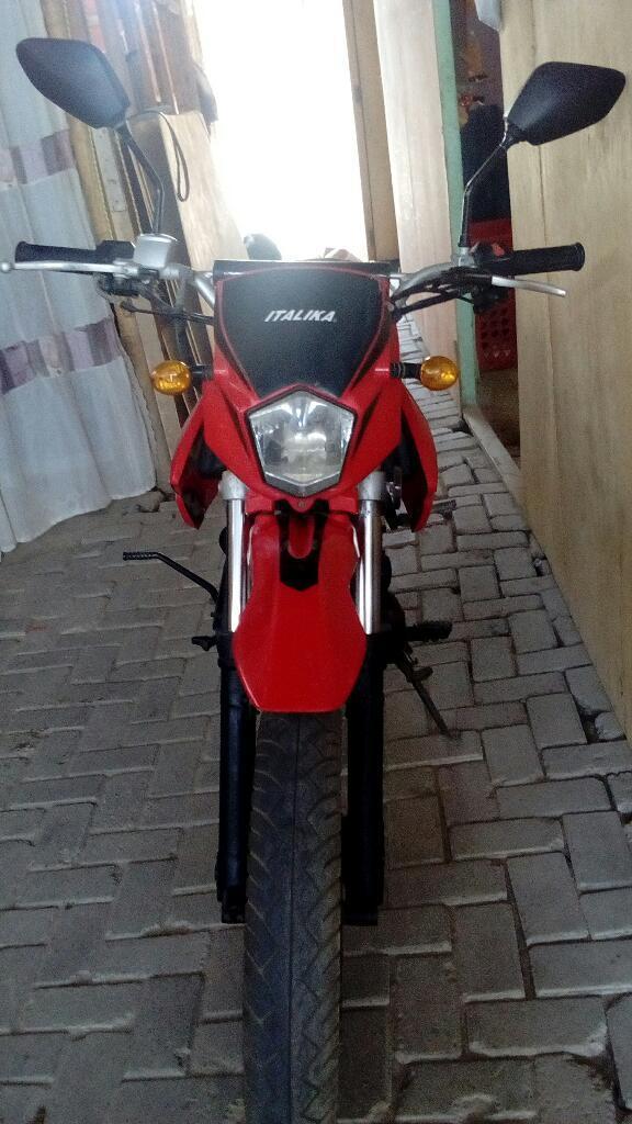 Vendo Moto Italika