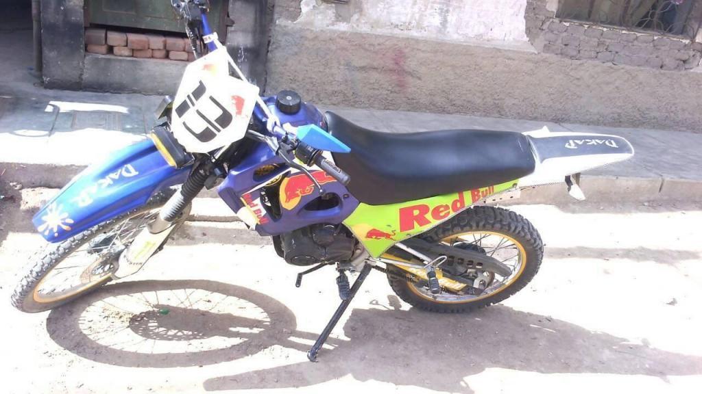 se vende moto lineal convertida a croos