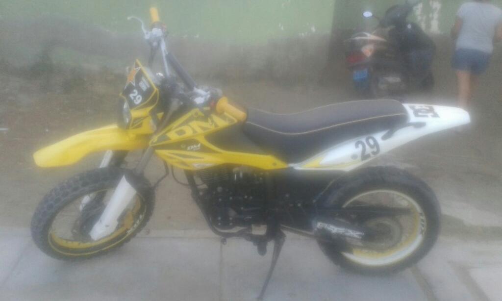 Moto Italika Dm 150