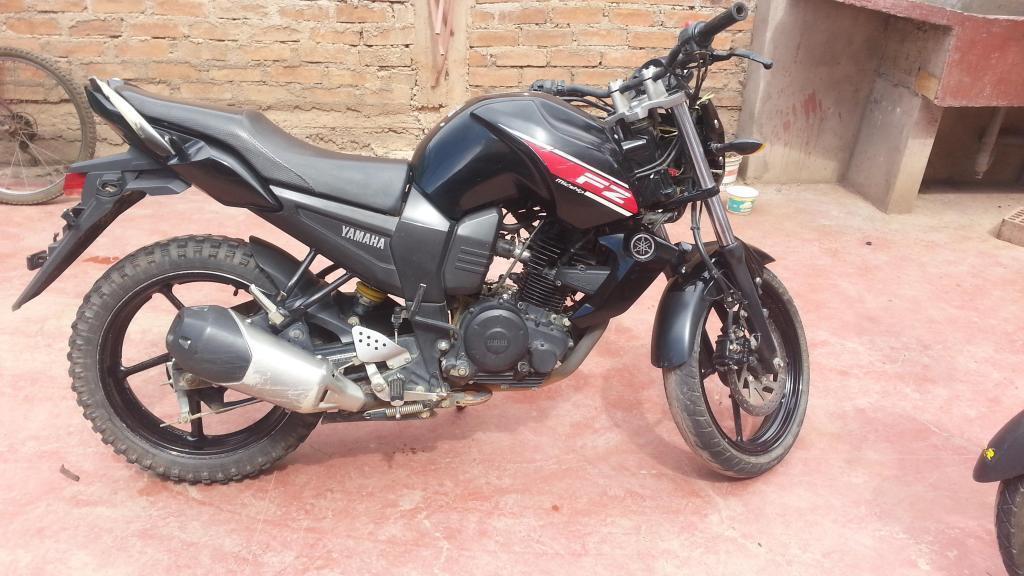 urgente vendo yamaha Fz 2015