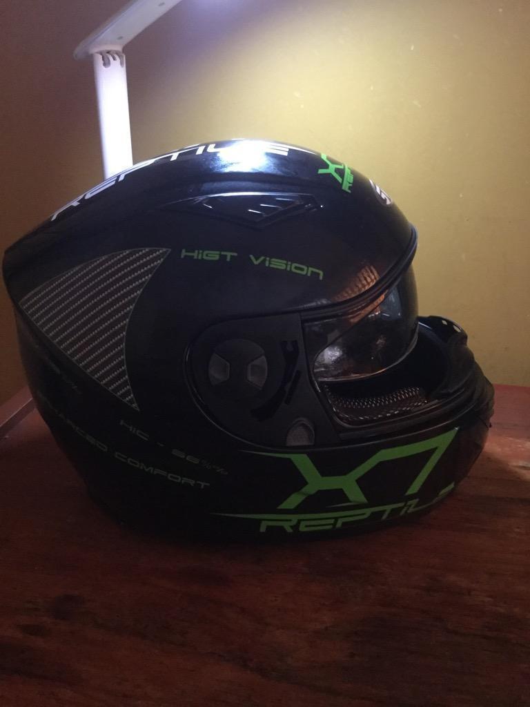 Casco Switf Reptile