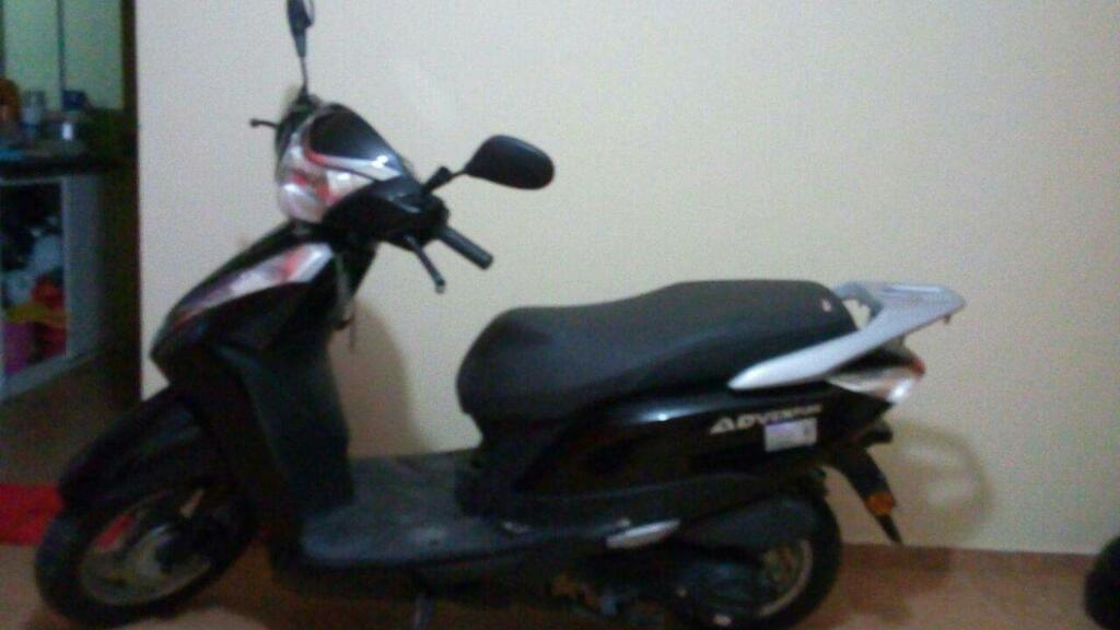 Se Vende Moto por Viaje Nueva