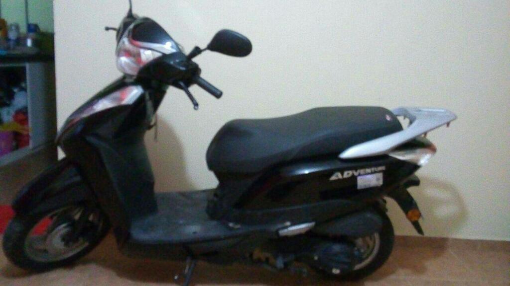 Se Vende Moto por Viaje Nueva